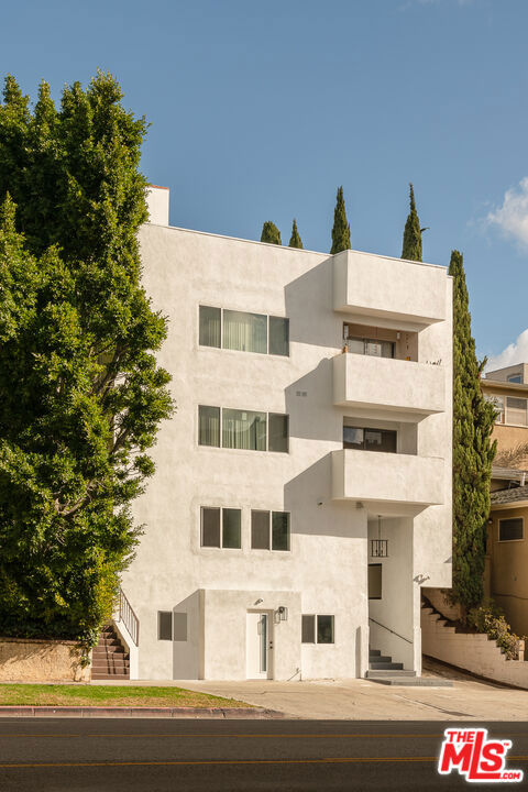 1610 S Beverly Glen Boulevard 7 Property Photo 2