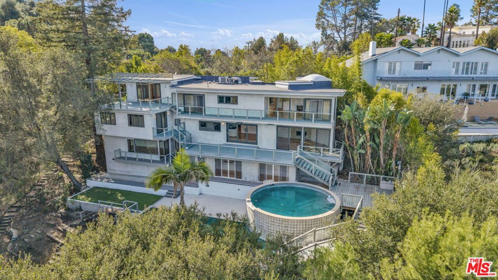 15263 Mulholland Drive Property Photo 1