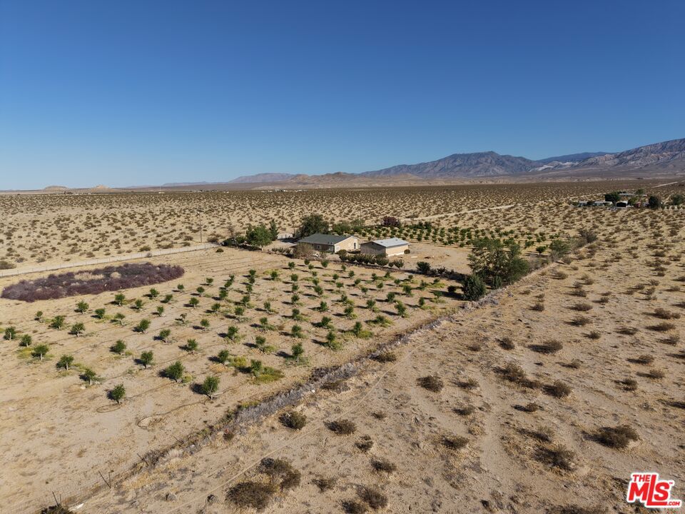 10424 Santa Fe Fire Road Property Photo 2