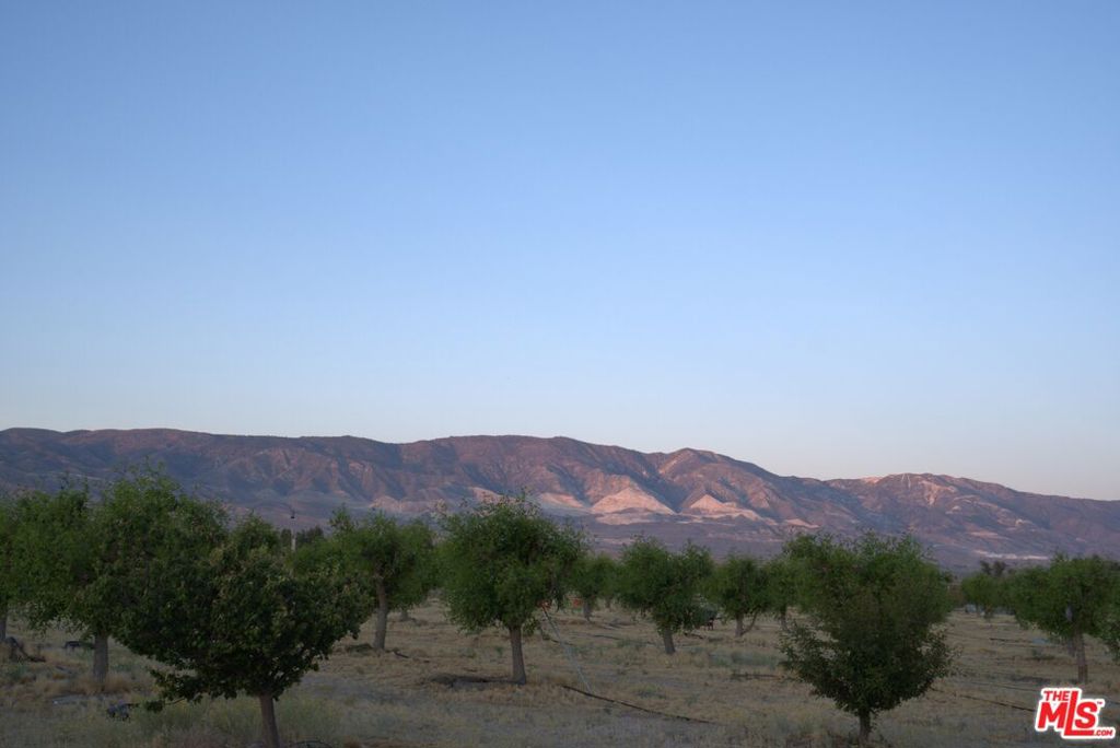 10424 Santa Fe Fire Road Property Photo 25