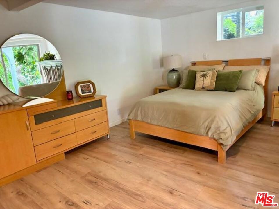 2900 Searidge Street Property Photo 13