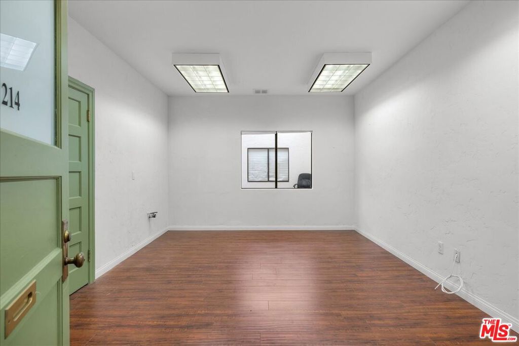 1008 S Pacific Avenue Property Photo 5