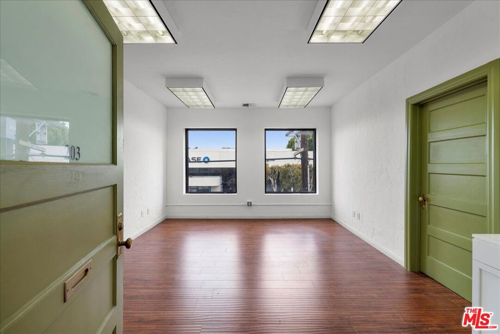 1008 S Pacific Avenue Property Photo 6