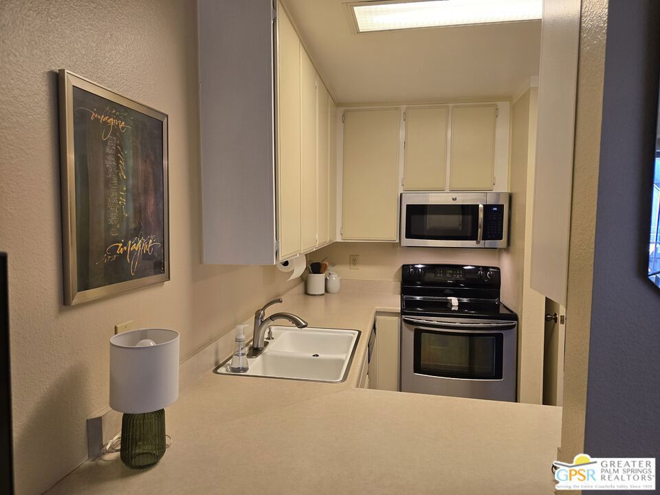 470 S Calle Encilia B2 Property Photo 15
