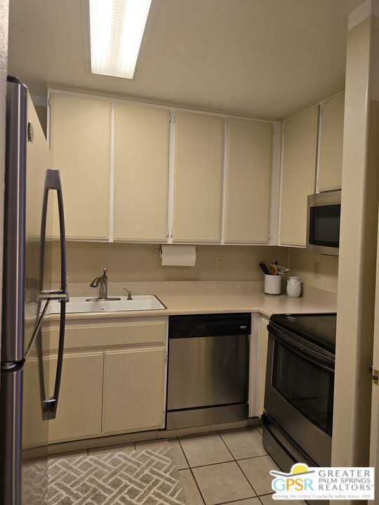 470 S Calle Encilia B2 Property Photo 16