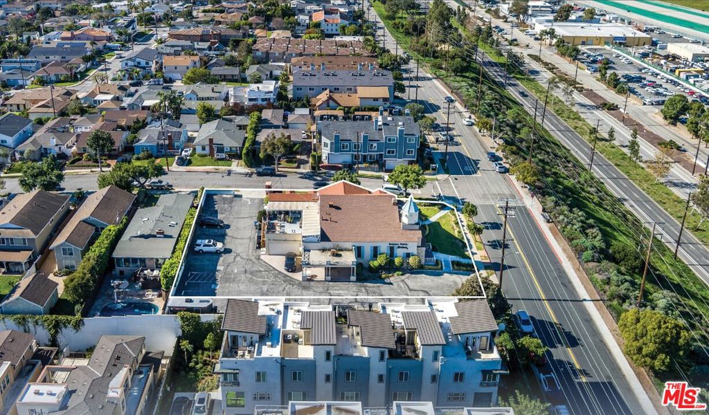 500 E Imperial Avenue Property Photo 1