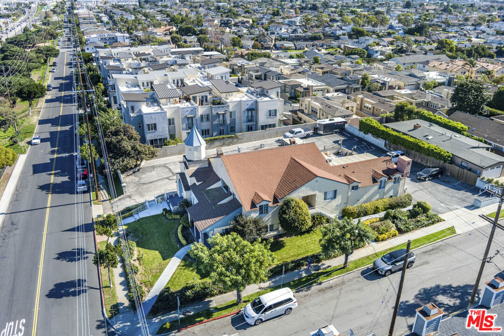 500 E Imperial Avenue Property Photo 3