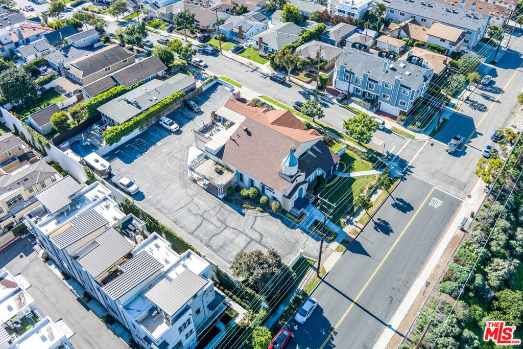 500 E Imperial Avenue Property Photo 6