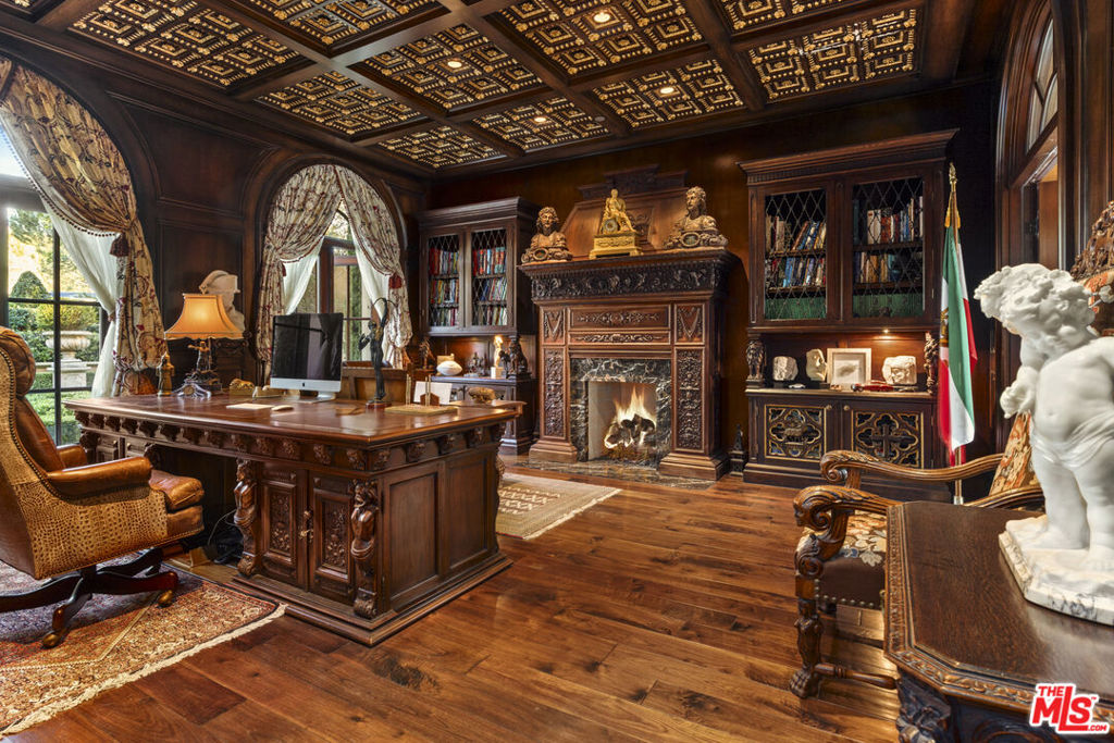 28 Deep Sea Property Photo 29