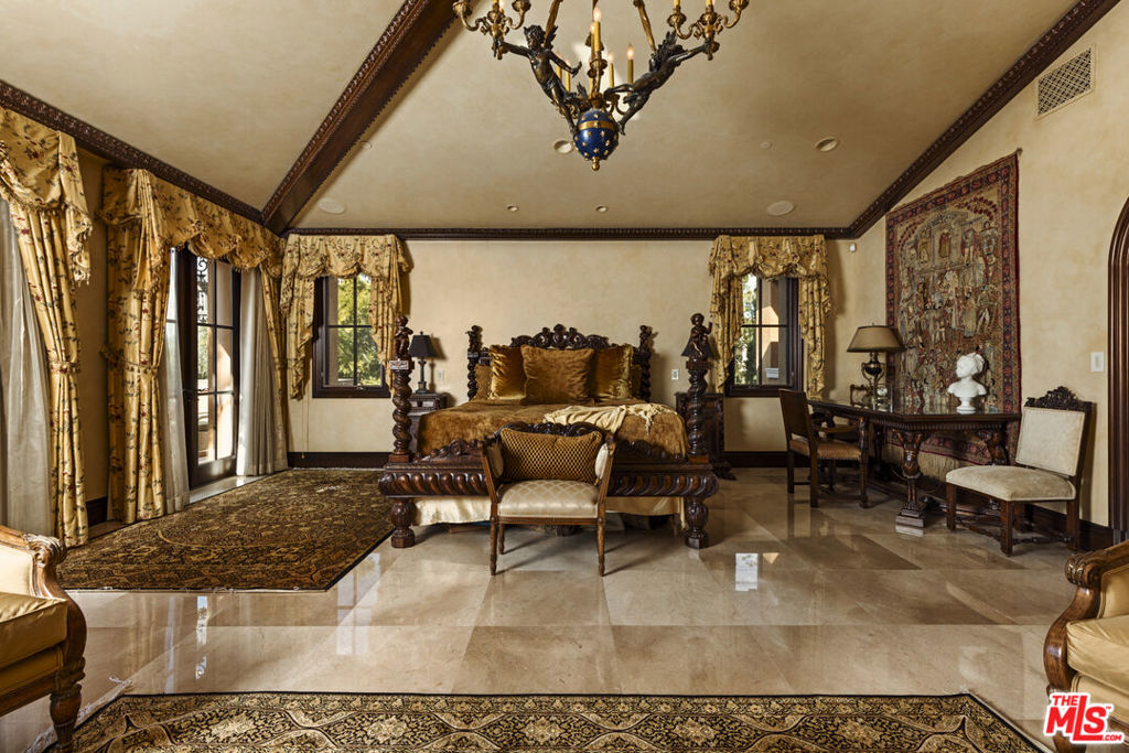 28 Deep Sea Property Photo 32