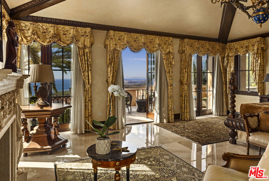 28 Deep Sea Property Photo 33