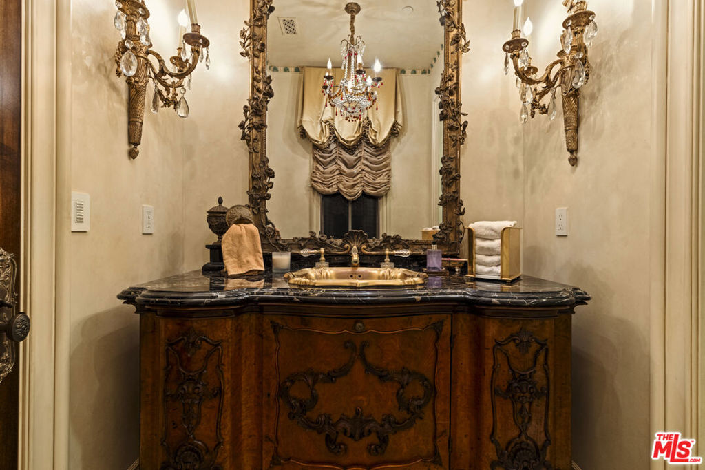 28 Deep Sea Property Photo 41