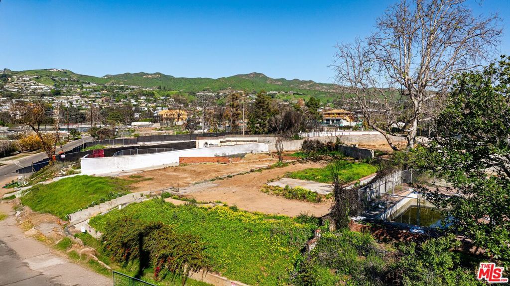 314 N Las Casas Avenue Property Photo 10