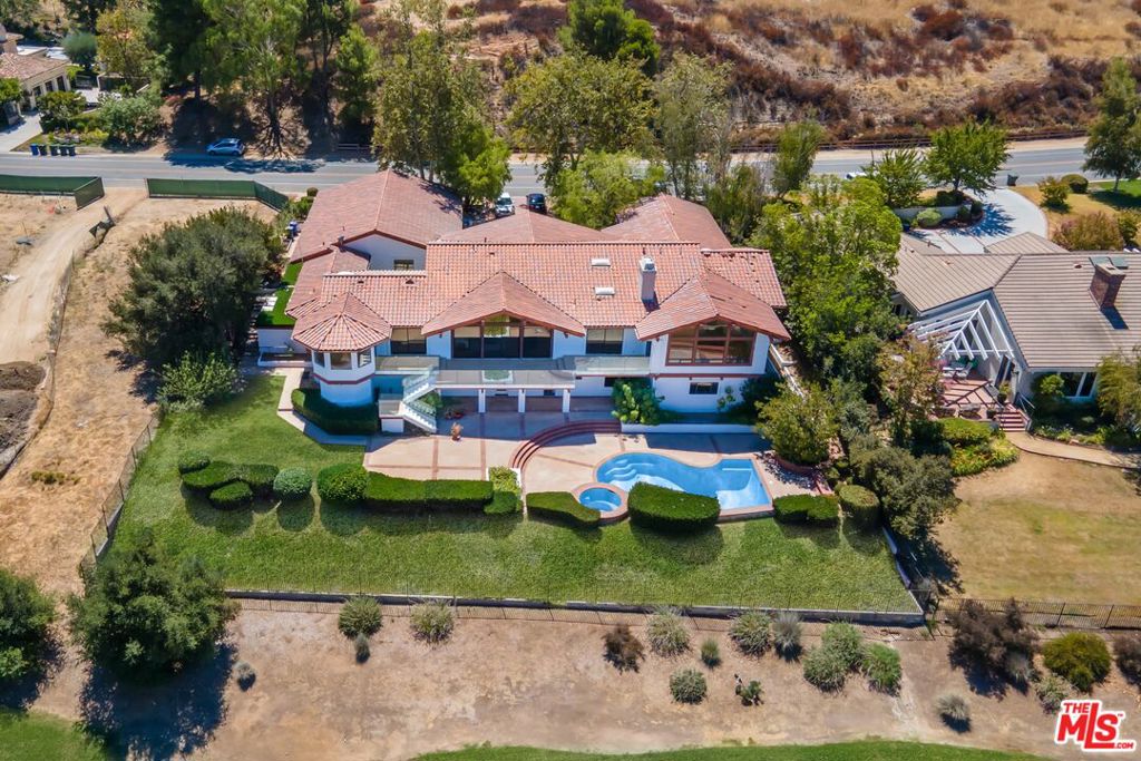 5109 Lakeview Canyon Road Property Photo 6