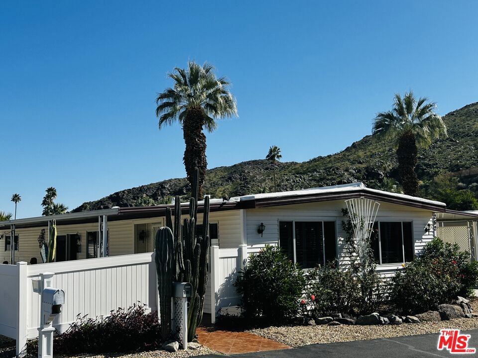 262 Costa Mesa Drive Property Photo 1