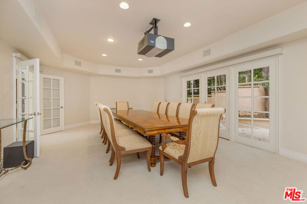 1922 Bel Air Road Property Photo 12