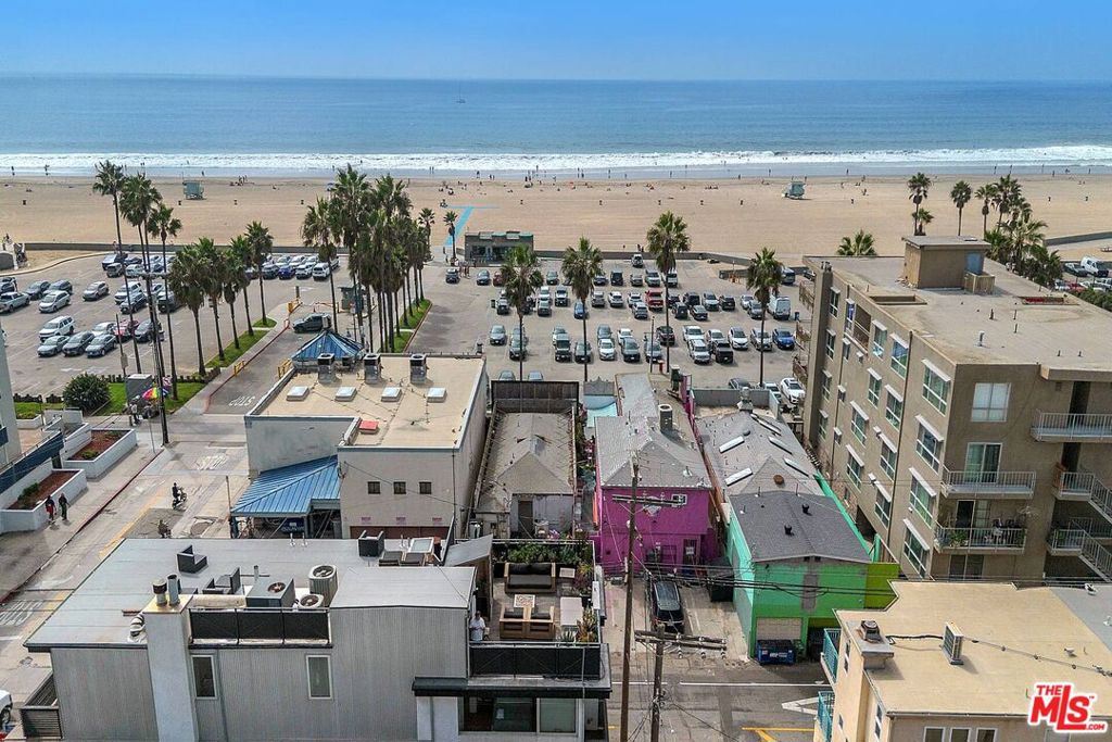 17 N Venice Boulevard Property Photo 36