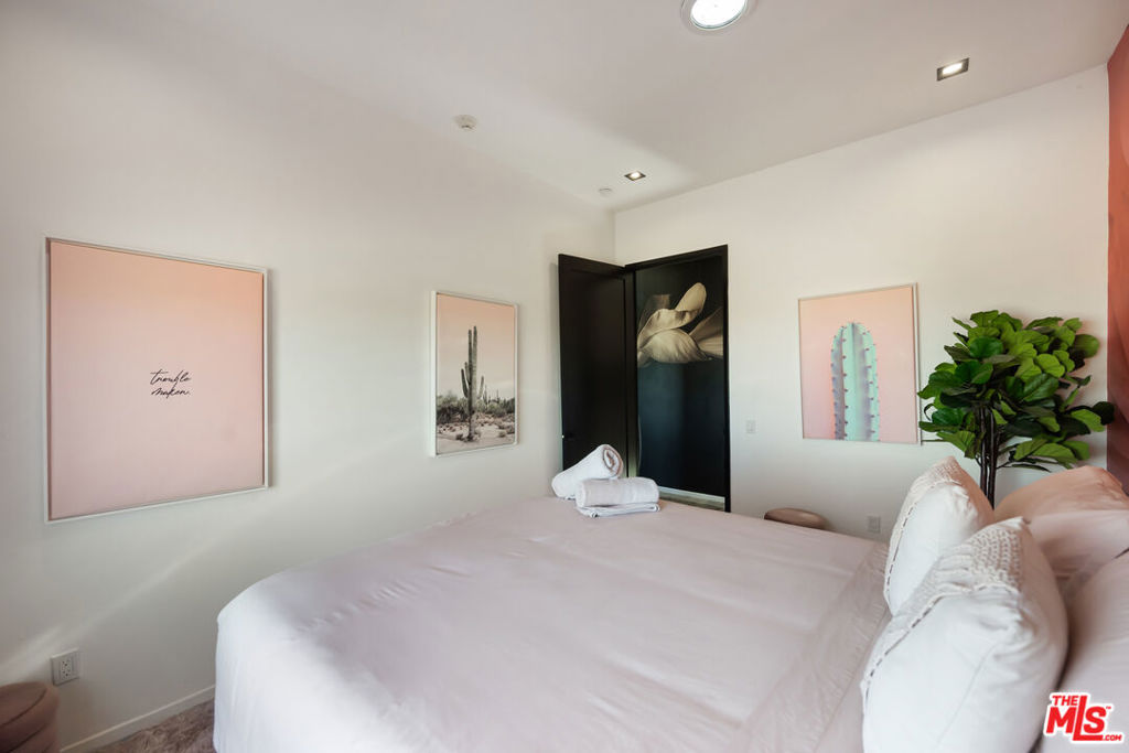 60376 Tacoma Court Property Photo 18