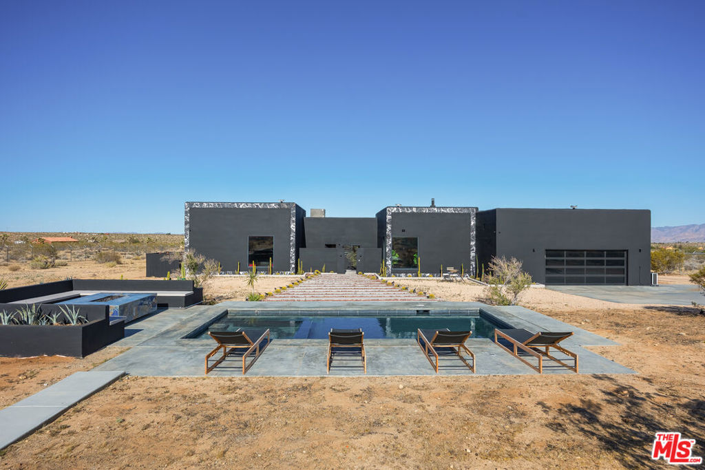 60376 Tacoma Court Property Photo 35