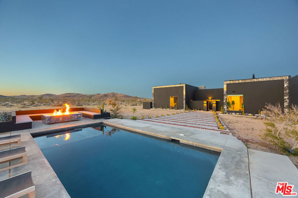 60376 Tacoma Court Property Photo 46