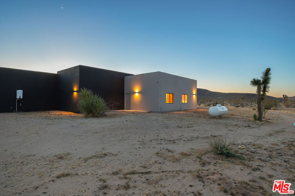 60376 Tacoma Court Property Photo 49