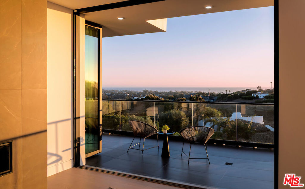 5931 Kanan Dume Road Property Photo 33