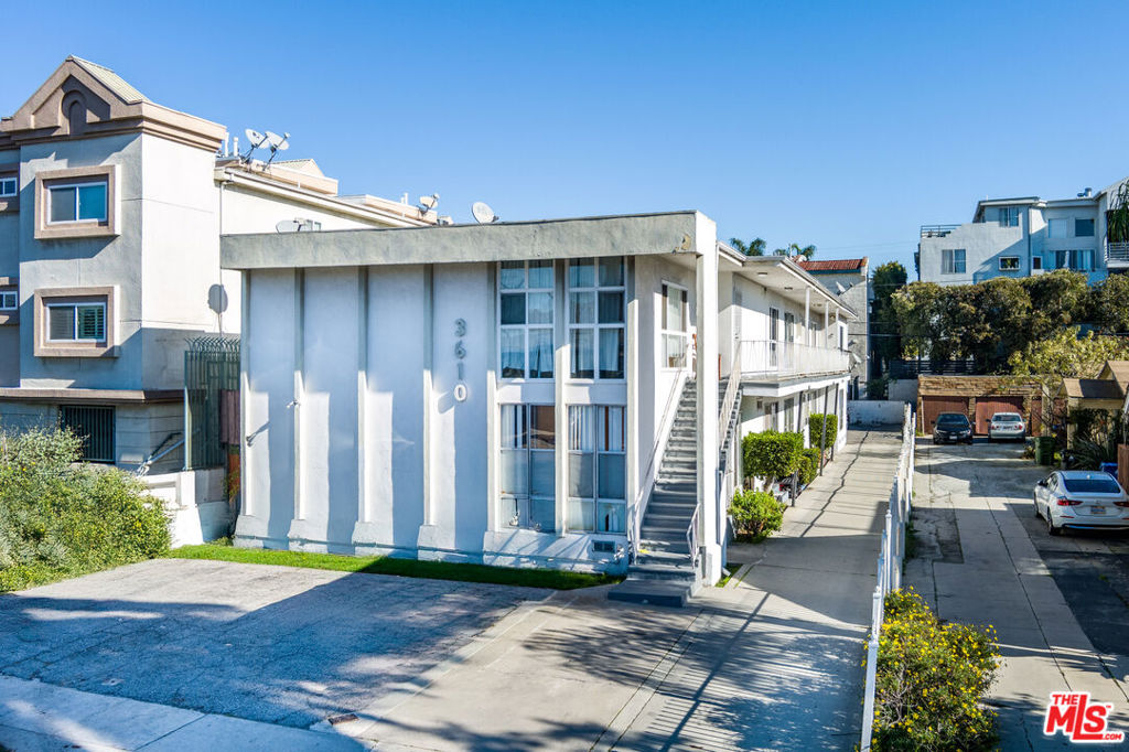 3610 Westwood Boulevard Property Photo 1