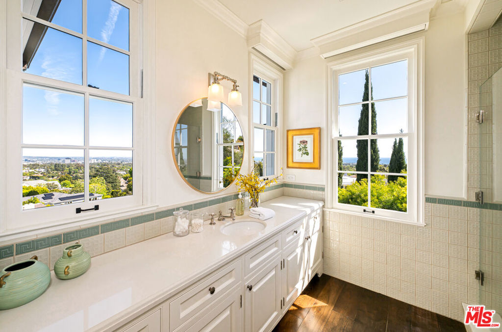 1676 Alta Mura Road Property Photo 26