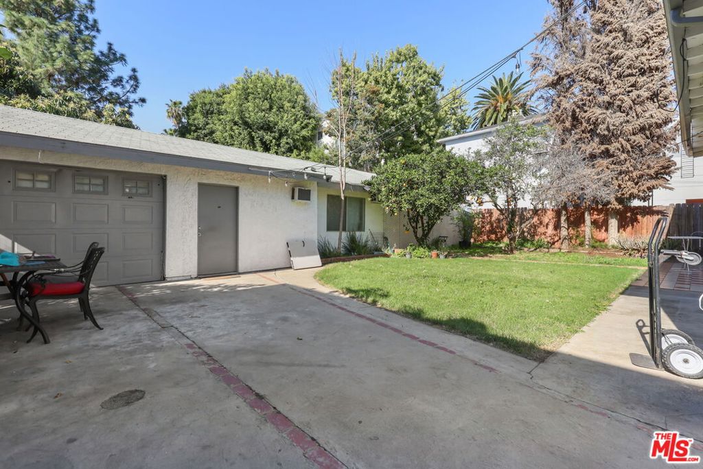 1807 N Van Ness Avenue Property Photo 6