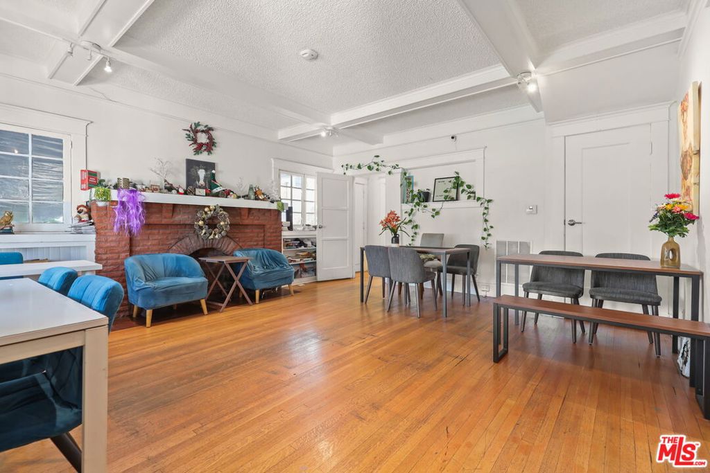 1807 N Van Ness Avenue Property Photo 9