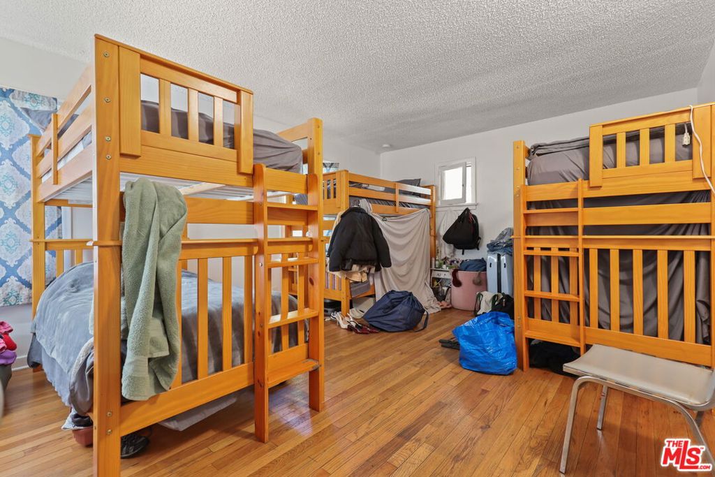 1807 N Van Ness Avenue Property Photo 21