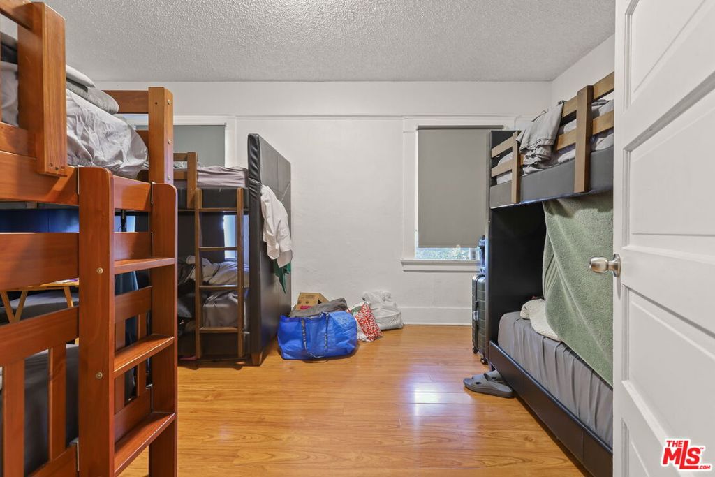 1807 N Van Ness Avenue Property Photo 29