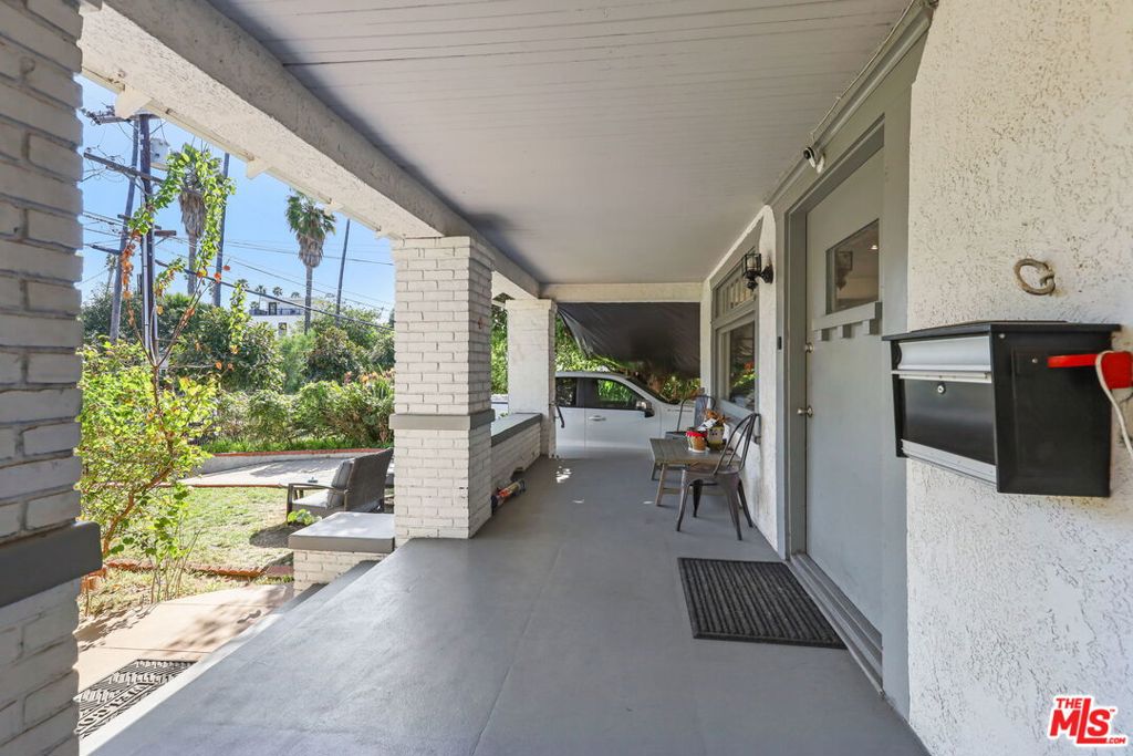 1807 N Van Ness Avenue Property Photo 40