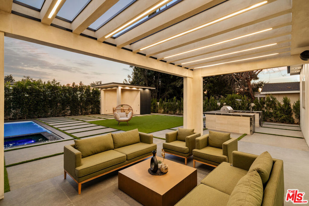 12952 Huston Street Property Photo 46