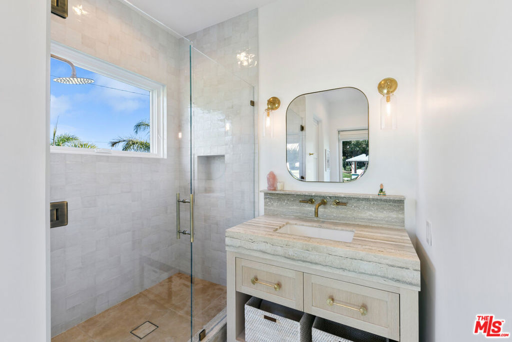 28861 Selfridge Drive Property Photo 33
