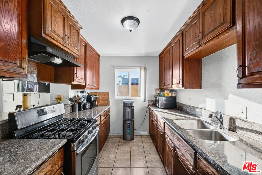 1503 E Gage Avenue Property Photo 7