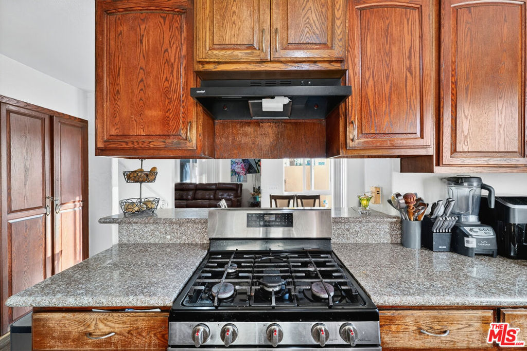 1503 E Gage Avenue Property Photo 8