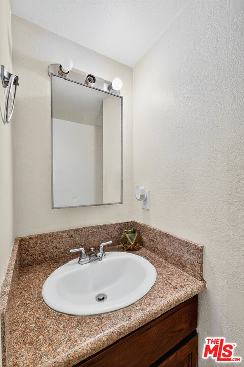 1503 E Gage Avenue Property Photo 10