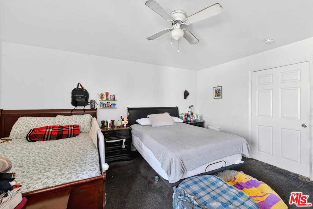 1503 E Gage Avenue Property Photo 11