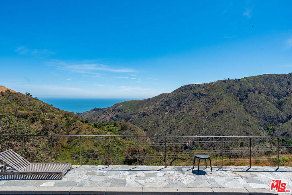 1120 Cumbre Alta Court Property Photo 1