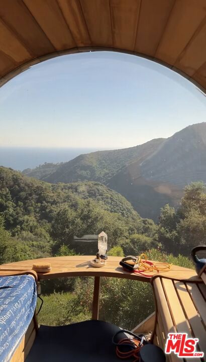 1120 Cumbre Alta Court Property Photo 8