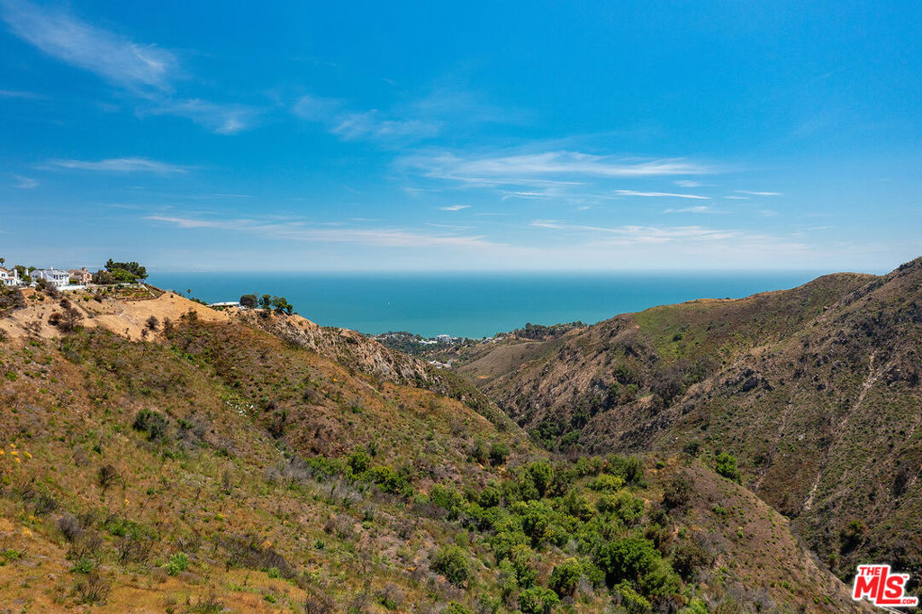 1120 Cumbre Alta Court Property Photo 11