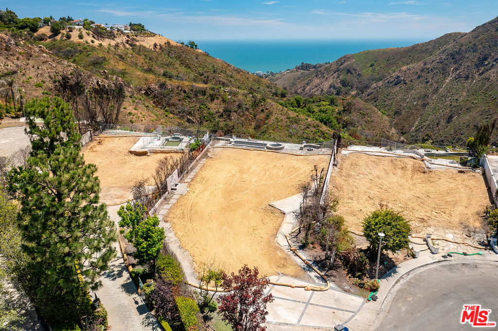 1120 Cumbre Alta Court Property Photo 15
