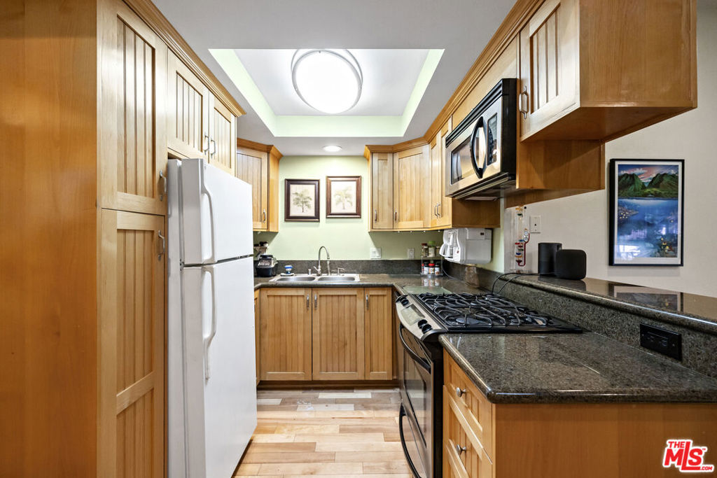 1100 Walnut Avenue 6 Property Photo 18