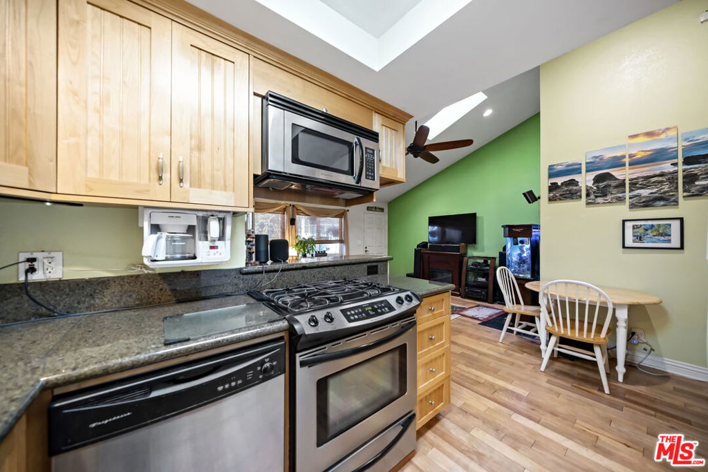1100 Walnut Avenue 6 Property Photo 21