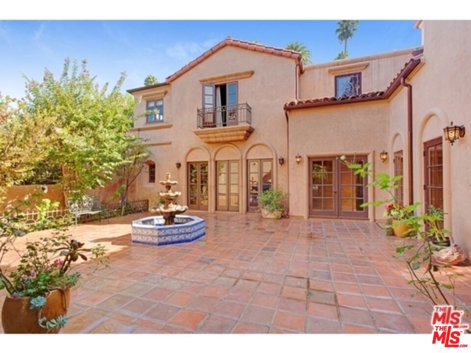 725 N Foothill Road Property Photo 34