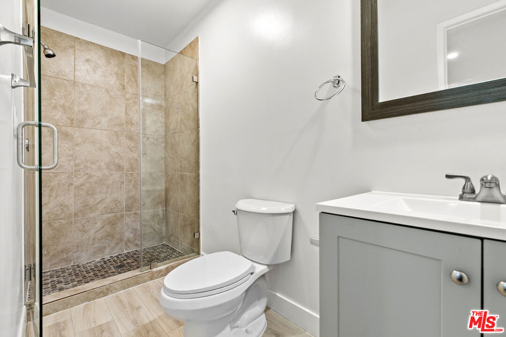 330 E Dryden Street 14 Property Photo 18