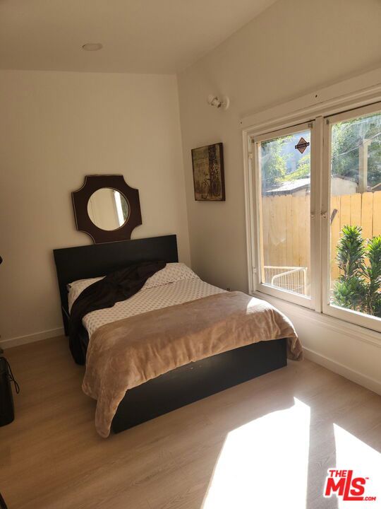 1028 N Hayworth Avenue Property Photo 5