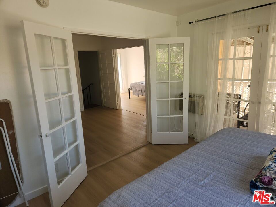 1028 N Hayworth Avenue Property Photo 7