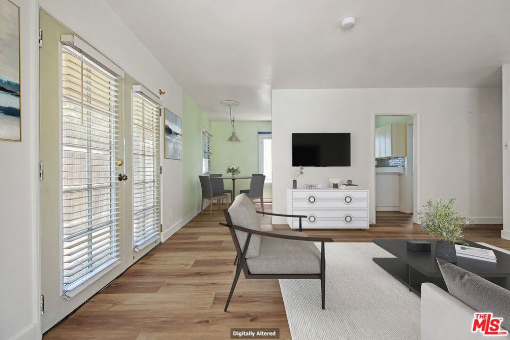 1028 N Hayworth Avenue Property Photo 34